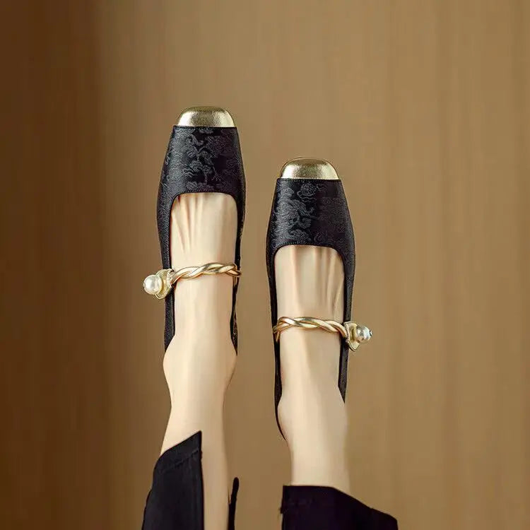 Vela Pearl Pumps